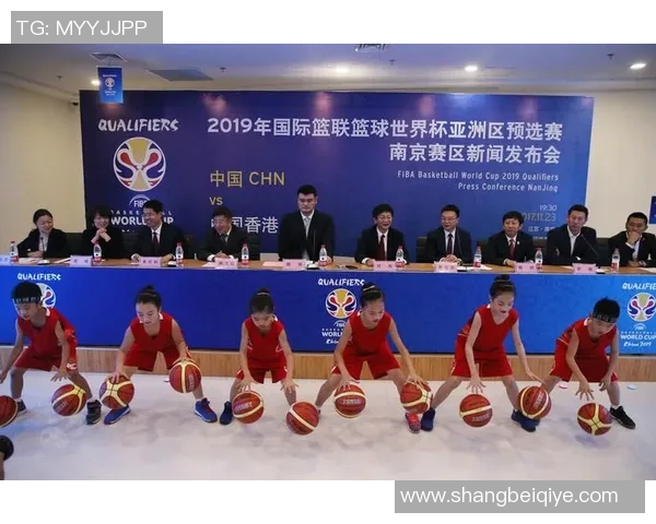 姚明罚球技巧揭秘:从站位到出手的完美演绎与训练心得 姚明罚球技巧揭秘:从站位到出手的完美演绎与训练心得