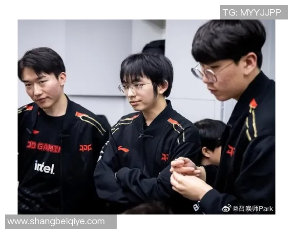 赛后深度分析:JDG与TES对决中的策略与实力碰撞 赛后深度分析:JDG与TES对决中的策略与实力碰撞